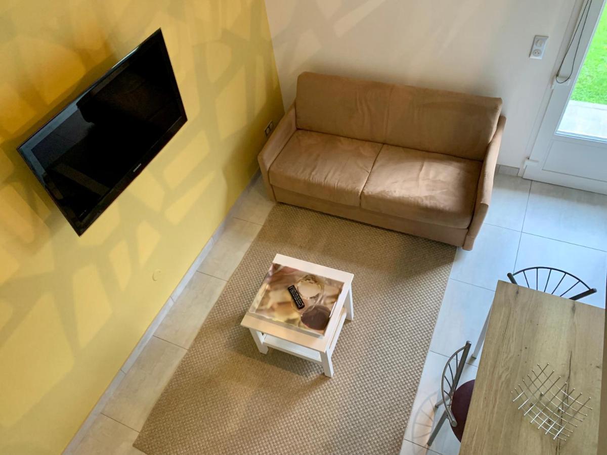Studio A La Campagne & Jacuzzi Montcornet  ภายนอก รูปภาพ